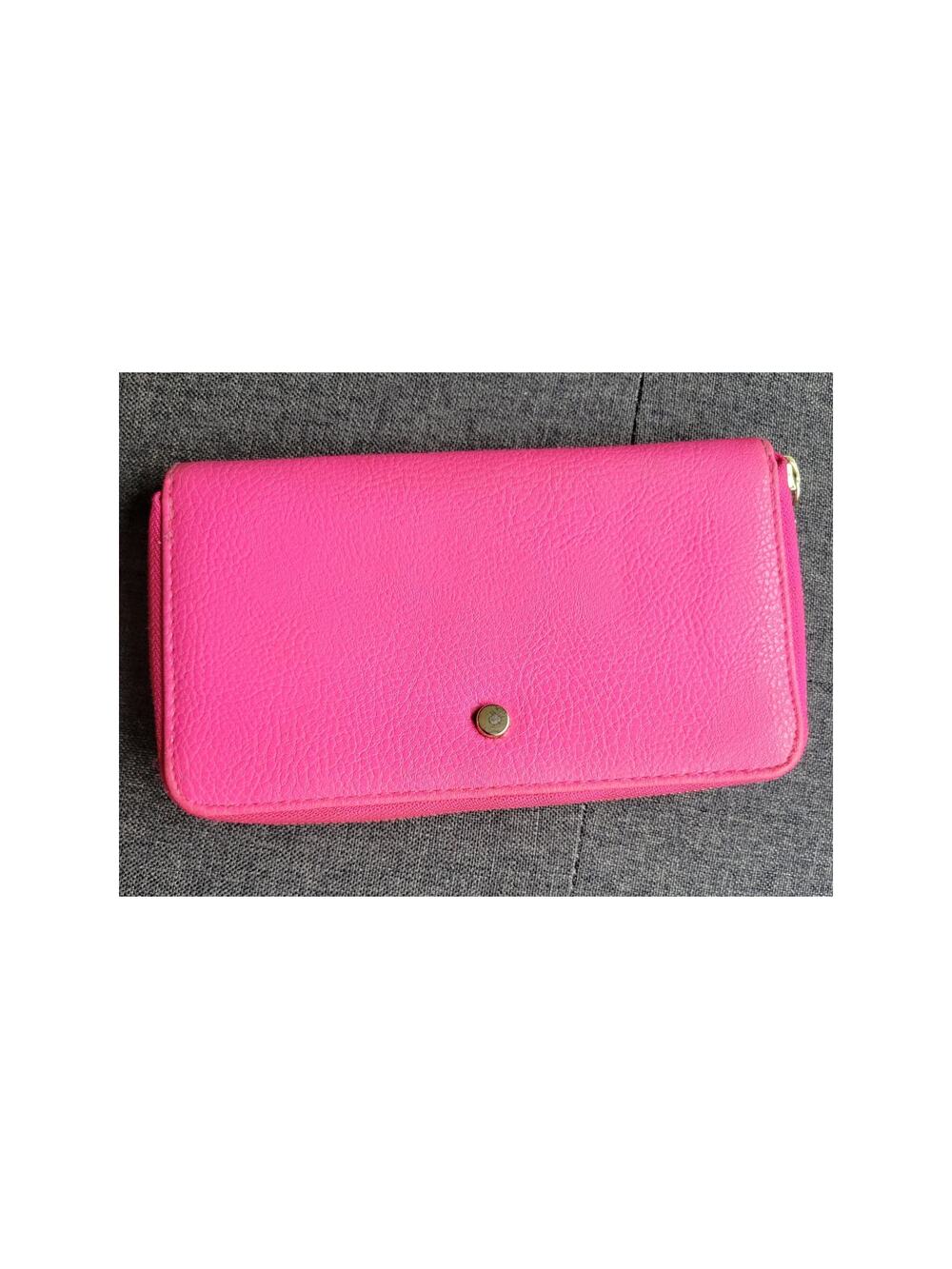 Pink Vegan Leather Wallet Zippered pouch and credit card holders  5 x 4